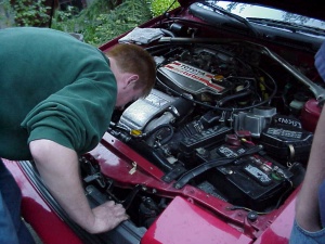 underhood.jpg (39501 bytes)